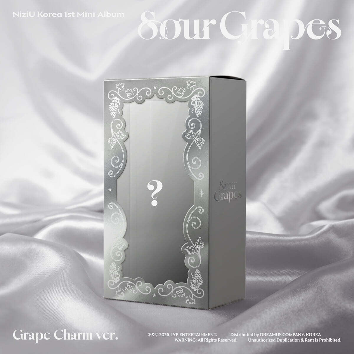 (Pre-Order) NiziU - Sour Grapes - 1st Mini Album (Grape Charm Ver.)