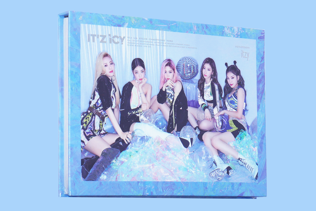 ITZY - IT’Z ICY - 1st Mini Album